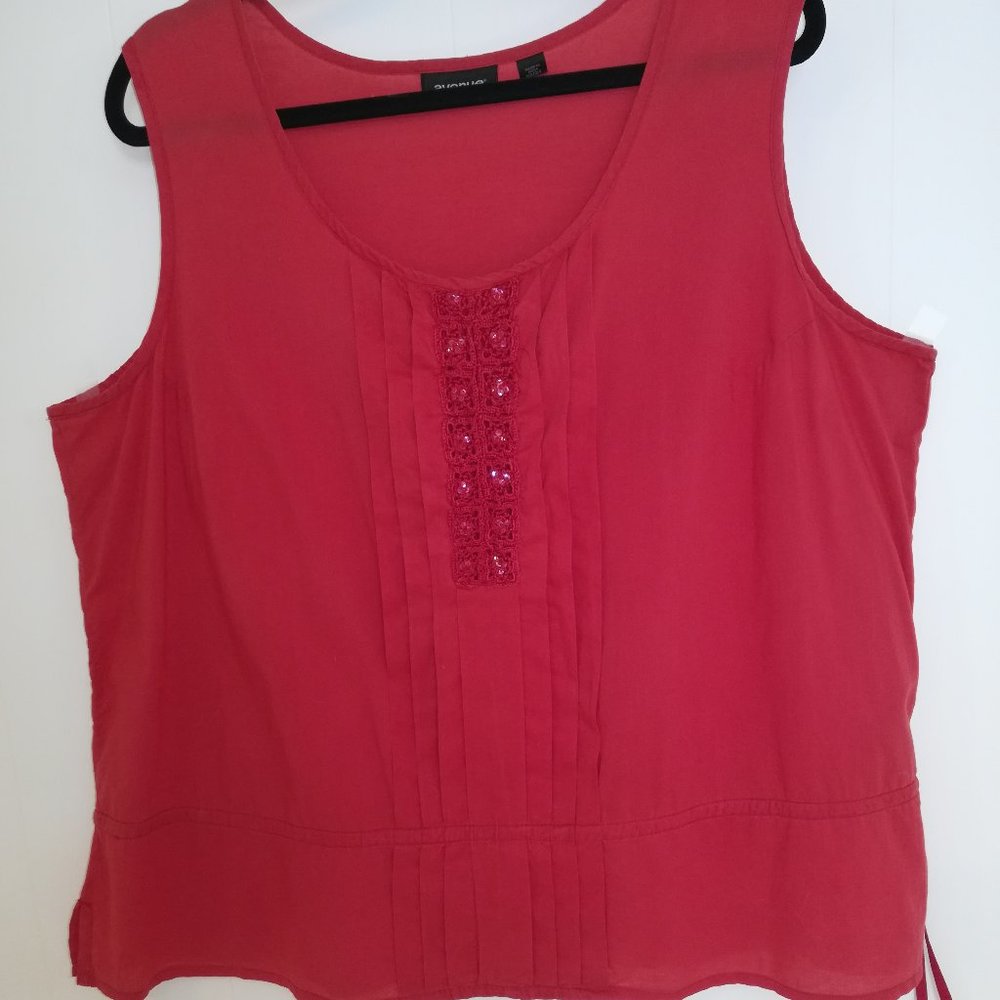 Red sleeveless tank